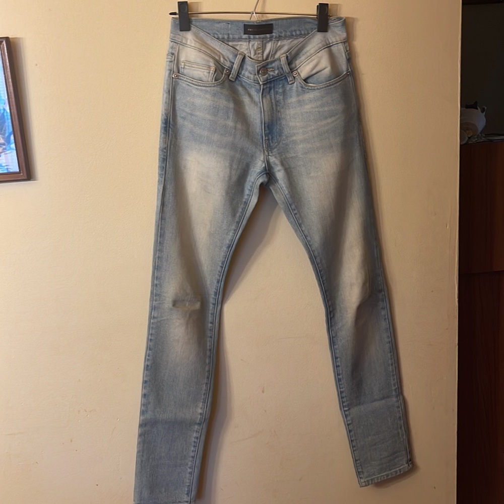 Daniel Patrick Classic Skinny Light Wash Jeans. 28W